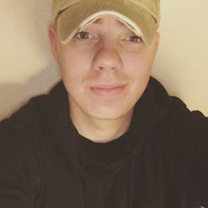 Meet your Posher, Cris